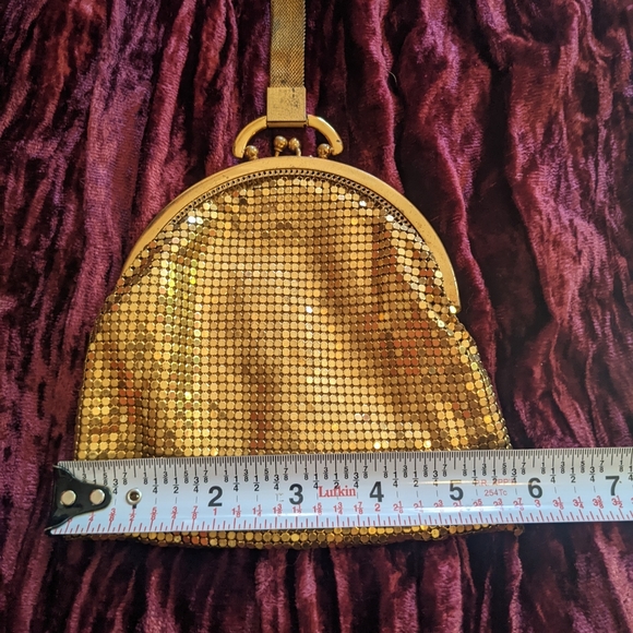 Whiting and Davis vintage WWll era gold mesh wristlet bag - Picture 7 of 7